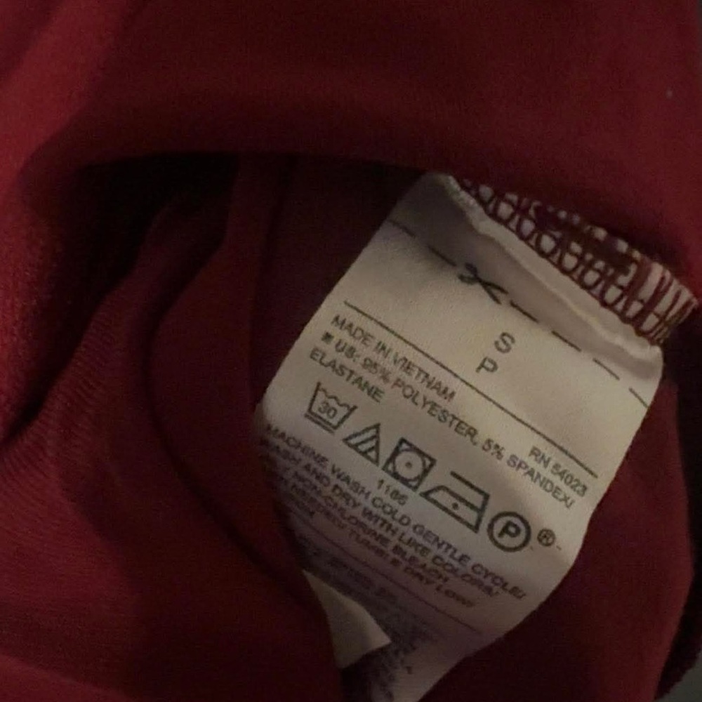 Banana Republic Long Sleeve Red Tie-Back Top - Picture 4 of 4